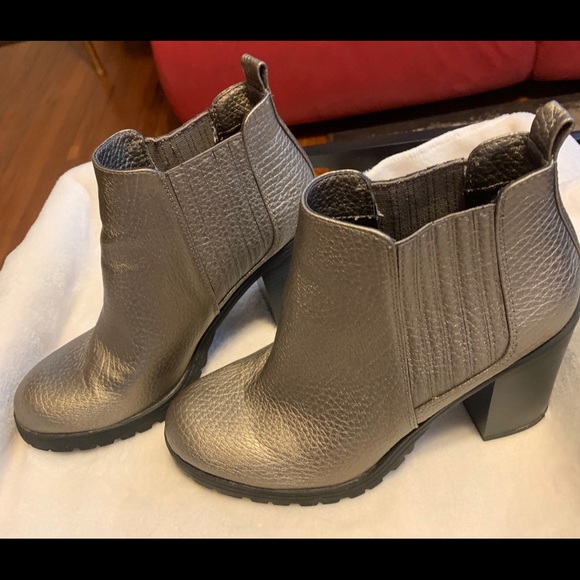 Sam & Libby Ankle Boots Size 8 Excellent Condition - Picture 2 of 5